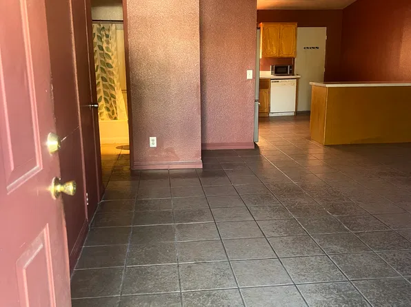 21071 Nisqually Rd APT 2, Apple Valley, CA 92308