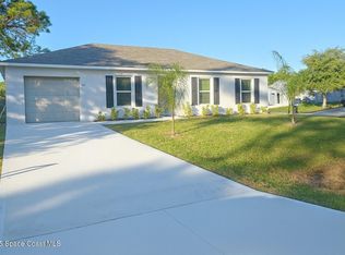 511 Trumpet St SW, Palm Bay, FL 32908