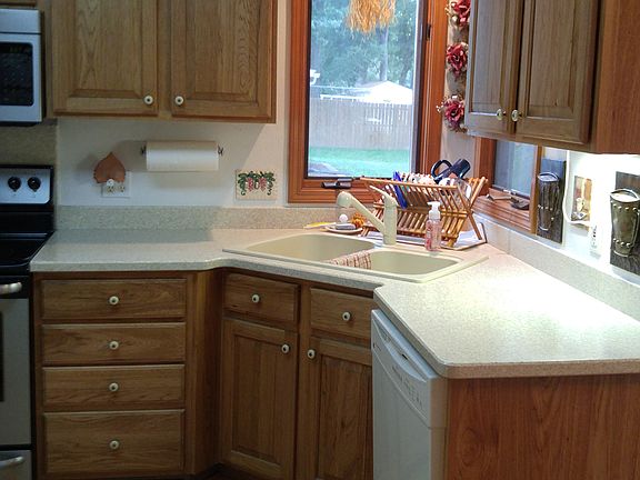 3rd image of 317 Valleywoods Dr