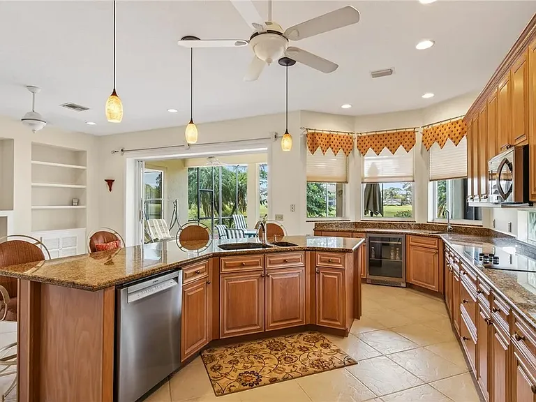 3210 Bent Pine Dr — Photo 3