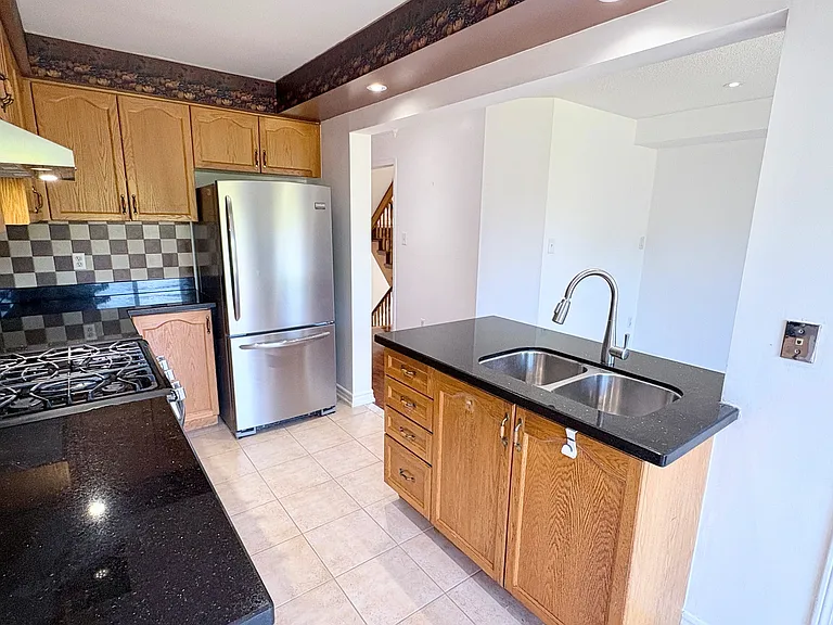 1591 S Parade Ct — Photo 11