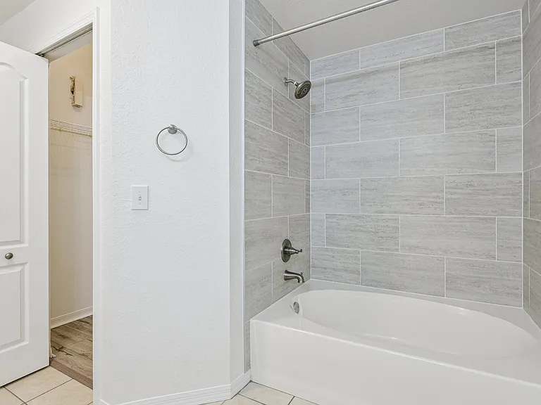4140 Central Sarasota Pkwy #1233 — Photo 26