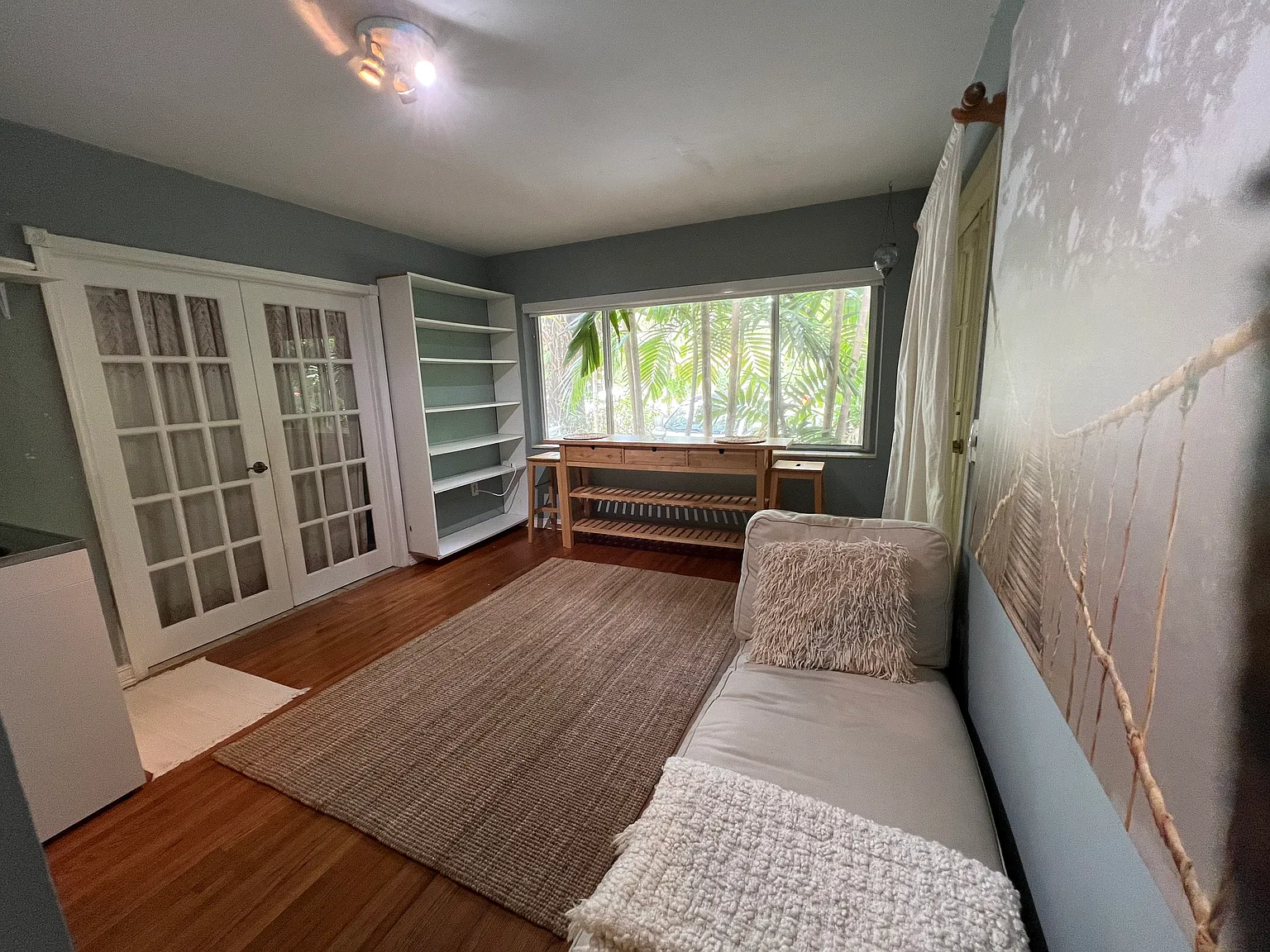 936 NW 9th Ct — Photo 2