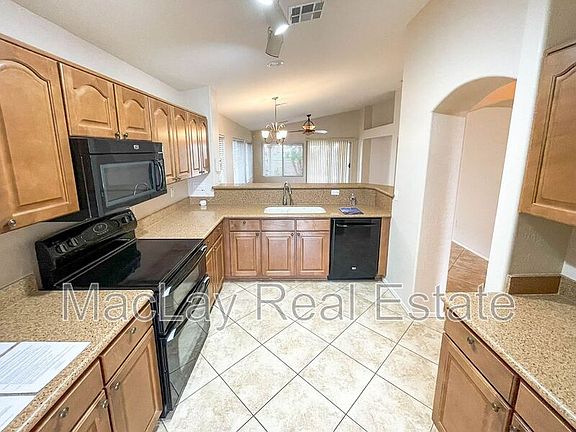 4th image of 23143 W Lasso Ln