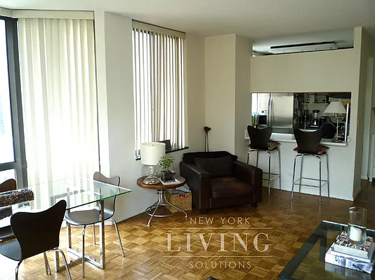 Rented by NY Living Solutions | media 14