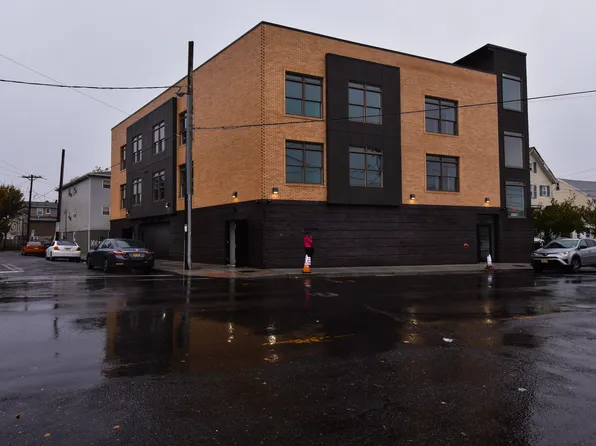 4201 Bergen Turnpike image 1 of 9