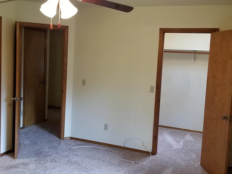 2599 N Fox Hill Rd — Photo 17