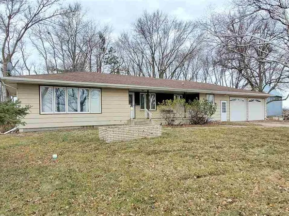38296 601st Ave, New Ulm, MN 56073
