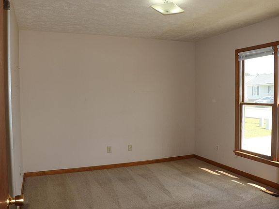 4th image of 3848 Goodhope Ln