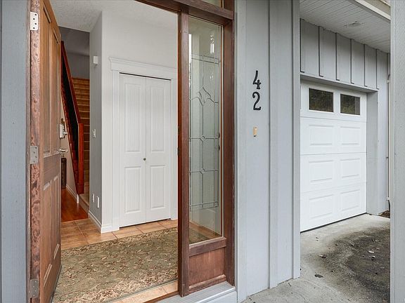 4th image of 1150 Walkem Rd Unit 42