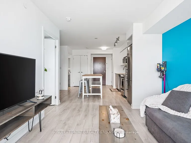 160 Flemington Rd #408 — Photo 16