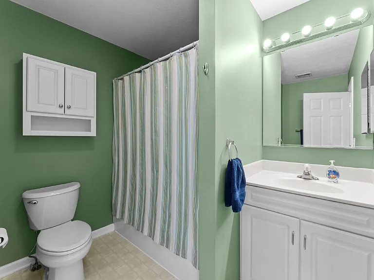10 Everglades Ln — Photo 37