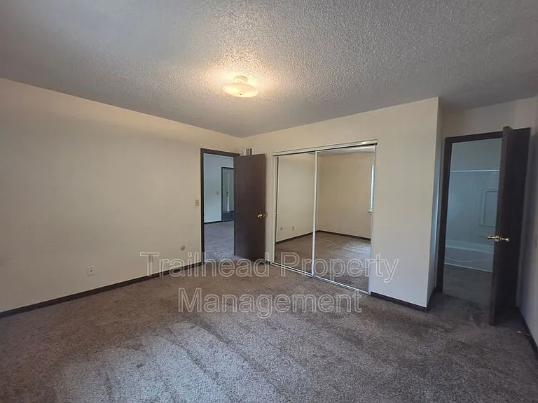 1302 E T C Lea Rd #T — Photo 7