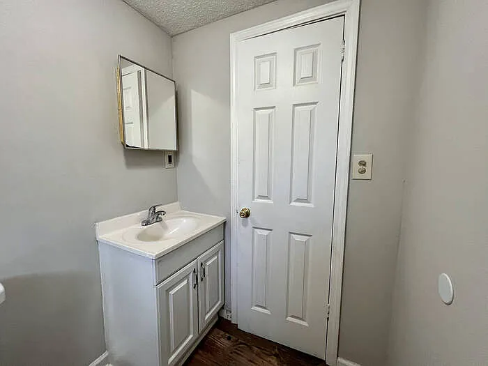 723 Wren Rd — Photo 18