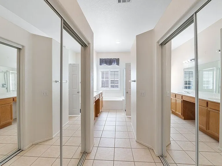 39510 Saint Honore Dr — Photo 30