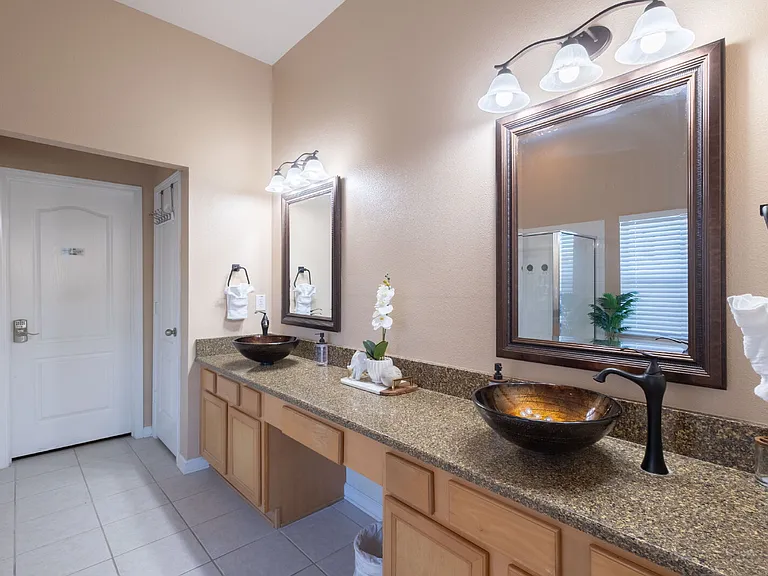 2024 Heartland Cir — Photo 26