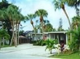 225 Delmar Ave, Fort Myers Beach, FL 33931