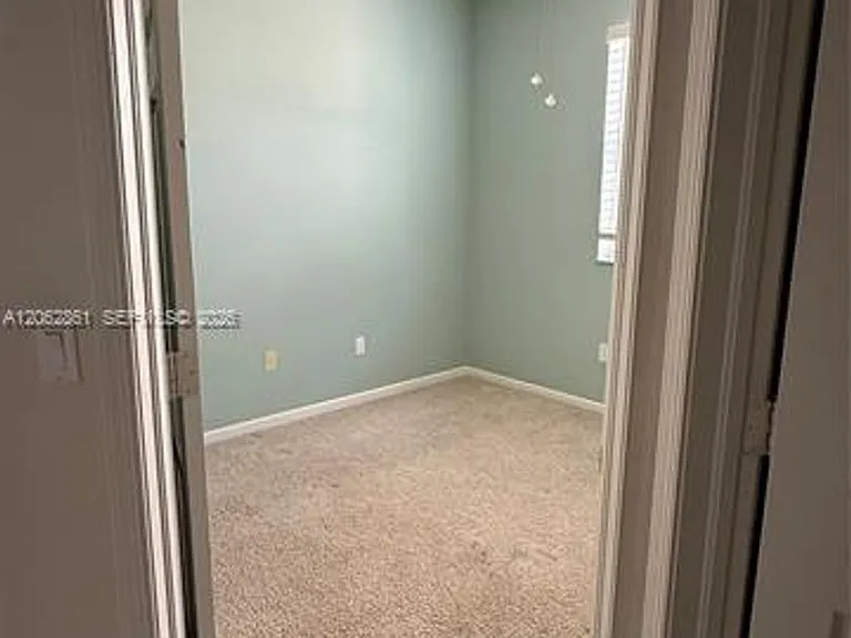 2435 SE 7th Pl #0 — Photo 30