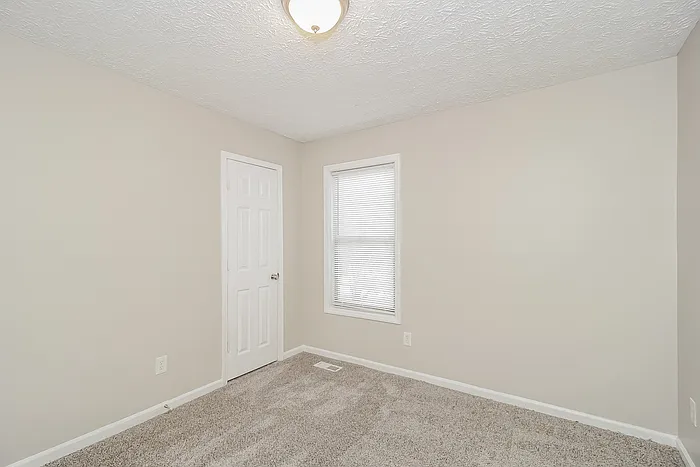 7660 Mountain Creek Way — Photo 15