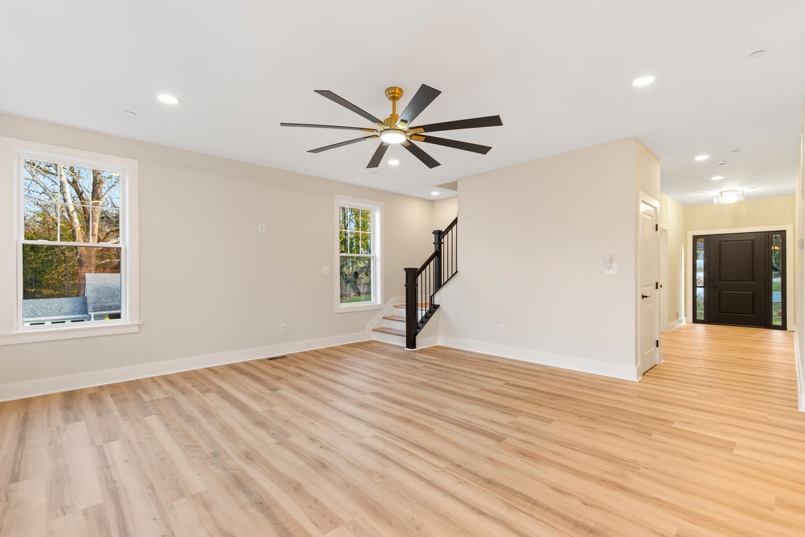 next background image