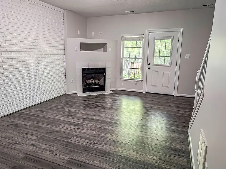 45503 Knockeyon Ln — Photo 23