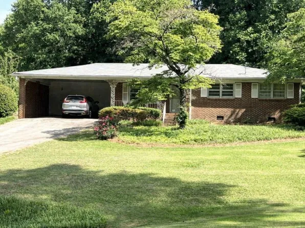 547 Rebecca St, Lawrenceville, GA 30046