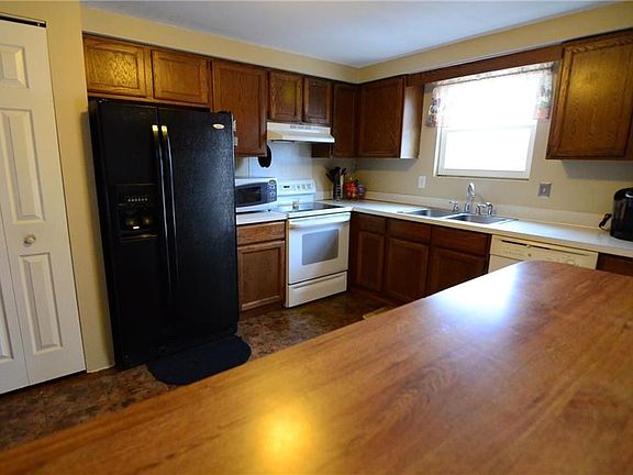 All the appliances stay, neutral colors so you can move right in and make it your own