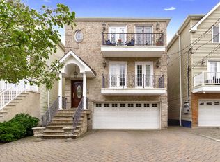 126 W 2nd St #1, Bayonne, NJ 07002