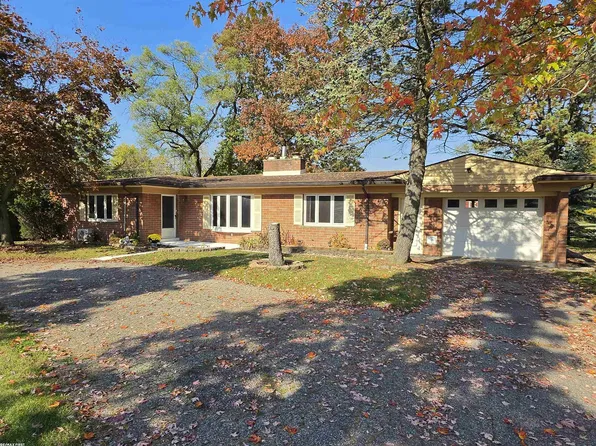 34575 Moravian Dr, Sterling Heights, MI 48312