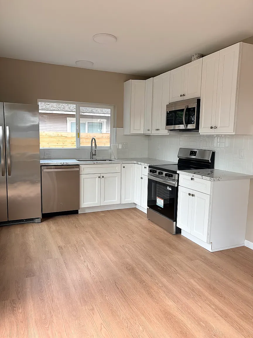 3 bed, 2.5 bath, 1240 sqft, $1,895 — Photo 4