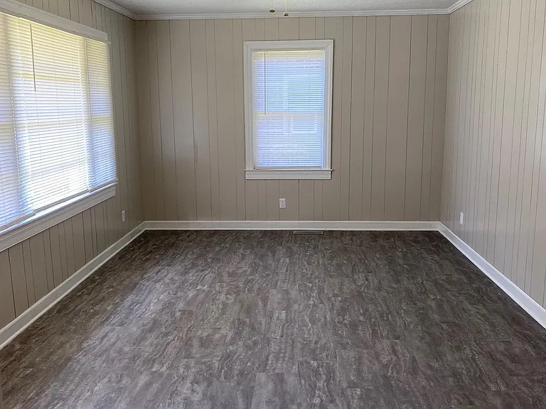 109 E Hooks River Rd — Photo 3