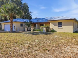 870 N Country Club Dr, Crystal River, FL 34429