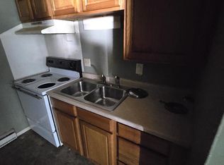 505 S Poplar St APT 9, Carbondale, IL 62901