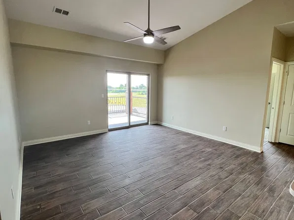 2602 Fairway Dr APT 302, Fulton, MO 65251
