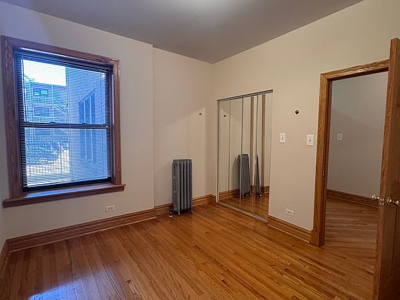 2nd image of 5402-5406 S Woodlawn Ave #1165-1