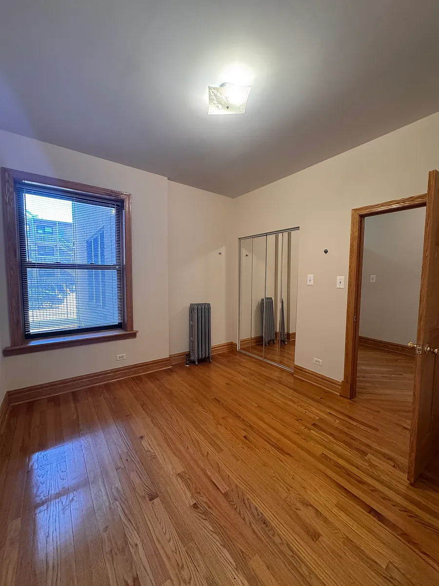 Building Photo - 5402-5406 S Woodlawn Ave #1165-1