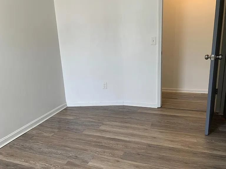 Unit Photo