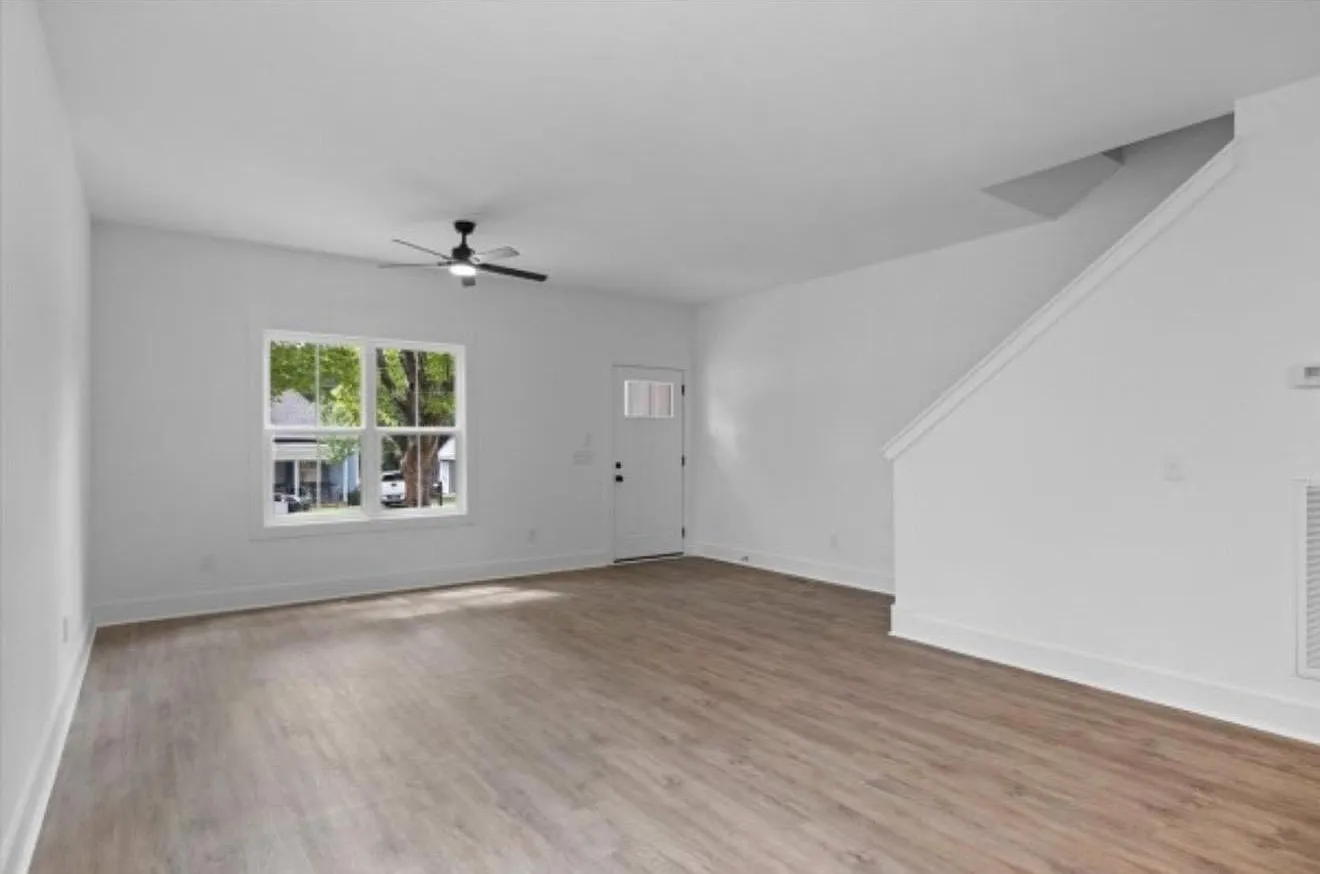 115 North St - B — Photo 4