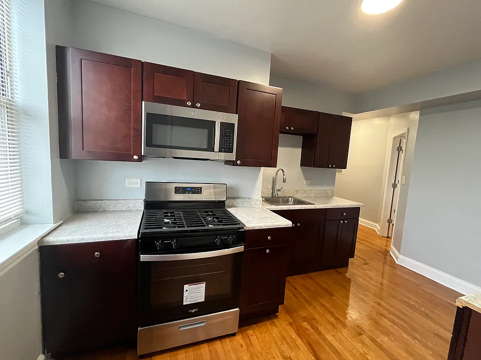 Emerald Apartments