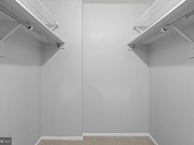 307 Yoakum Pkwy #703 — Photo 25