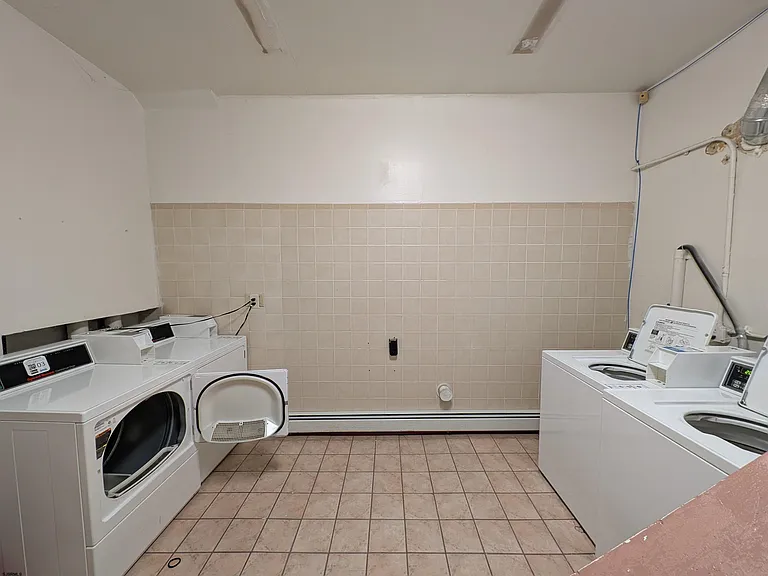 46 N Connecticut Ave — Photo 4