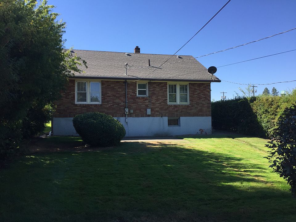 2nd image of 703 E 29th Ave