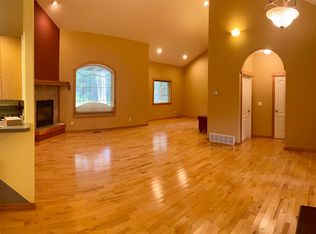 437 Park Ave, Columbia Falls, MT 59912