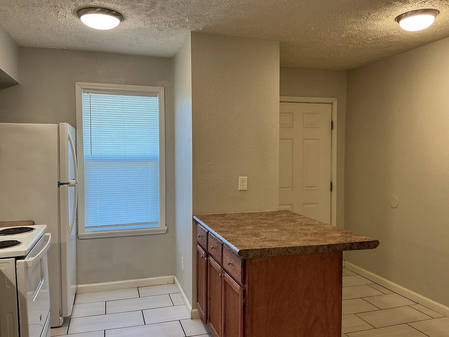 1 bed, 665 sqft, $875 — Photo 3