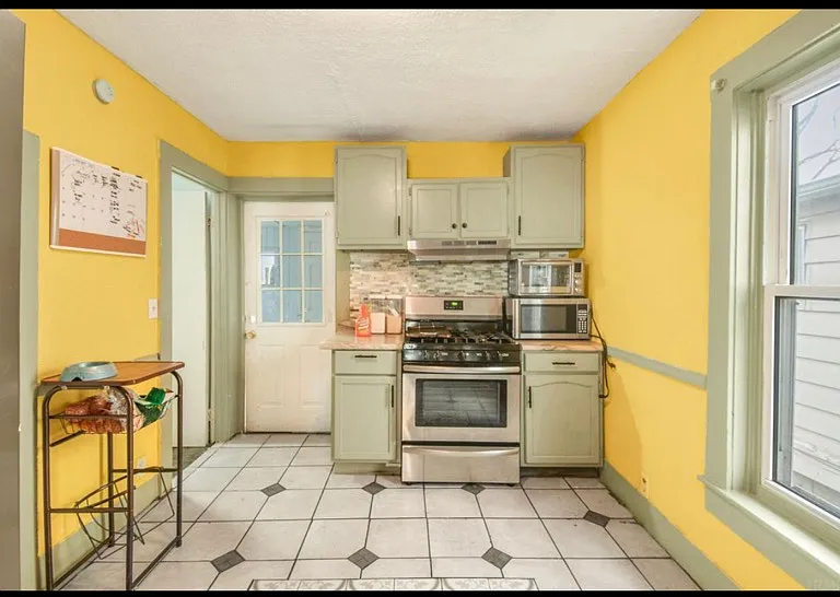 707 W Cleveland Ave — Photo 6