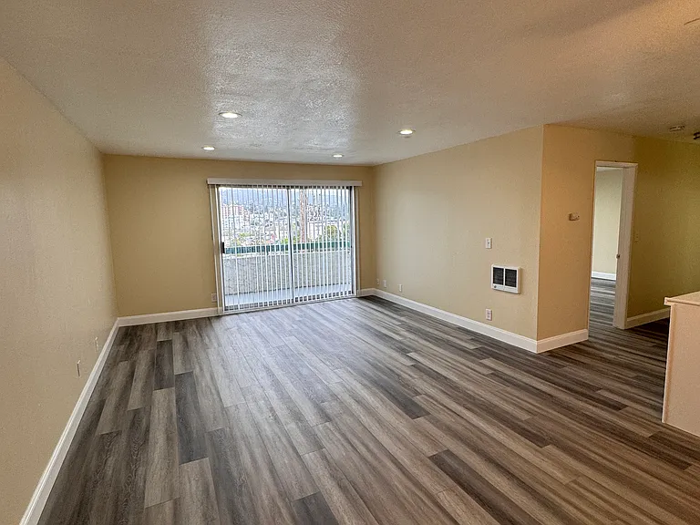520 Van Buren Avenue — Photo 94