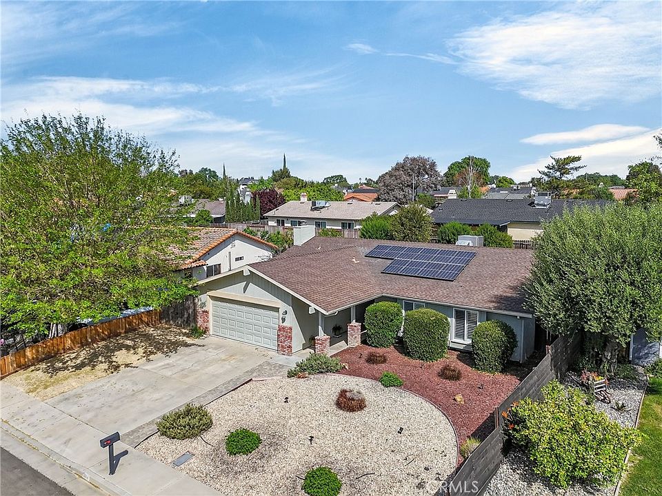 1st image of 615 Palomino Cir