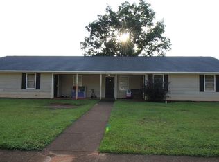 314 Carriage Ln, Albany, GA 31721