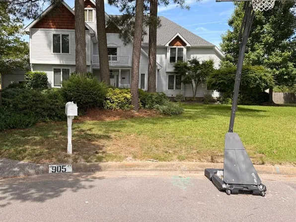 905 Infanta Cir, Virginia Beach, VA 23456