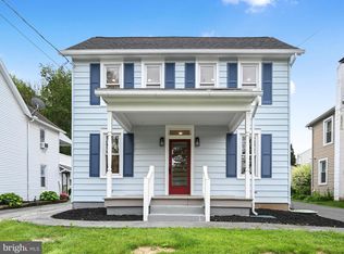 132 S State St, Brownstown, PA 17508